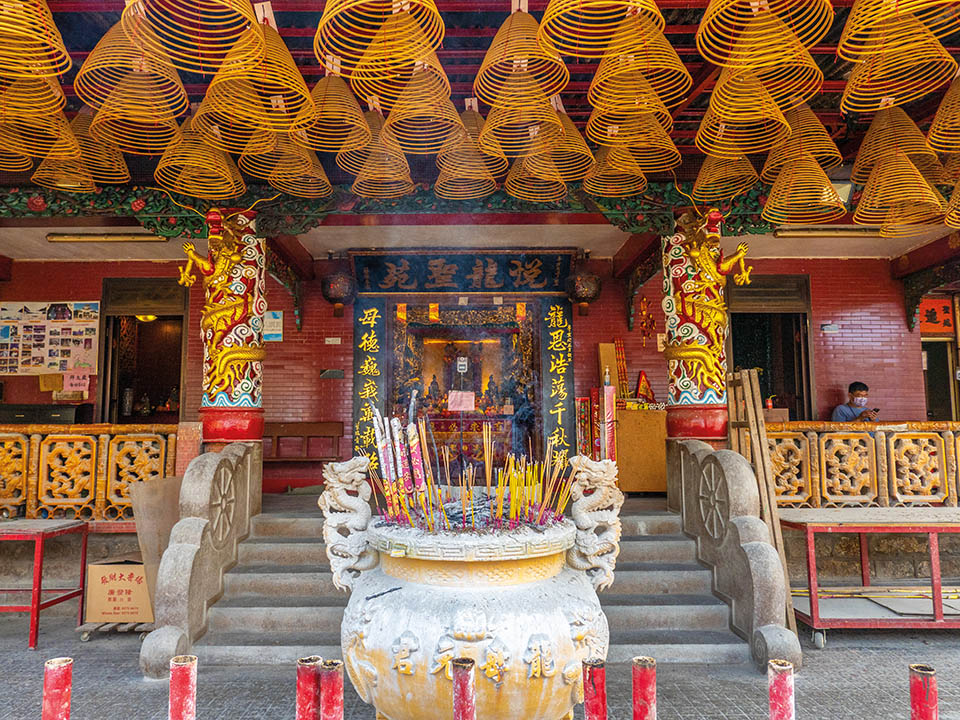遊客能一睹龍母廟祭祀儀式 