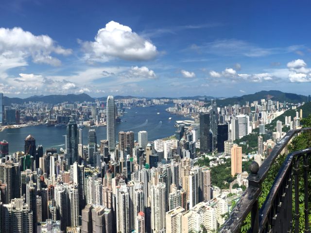 피크: 홍콩의 정상에서 가볼 만한 곳들